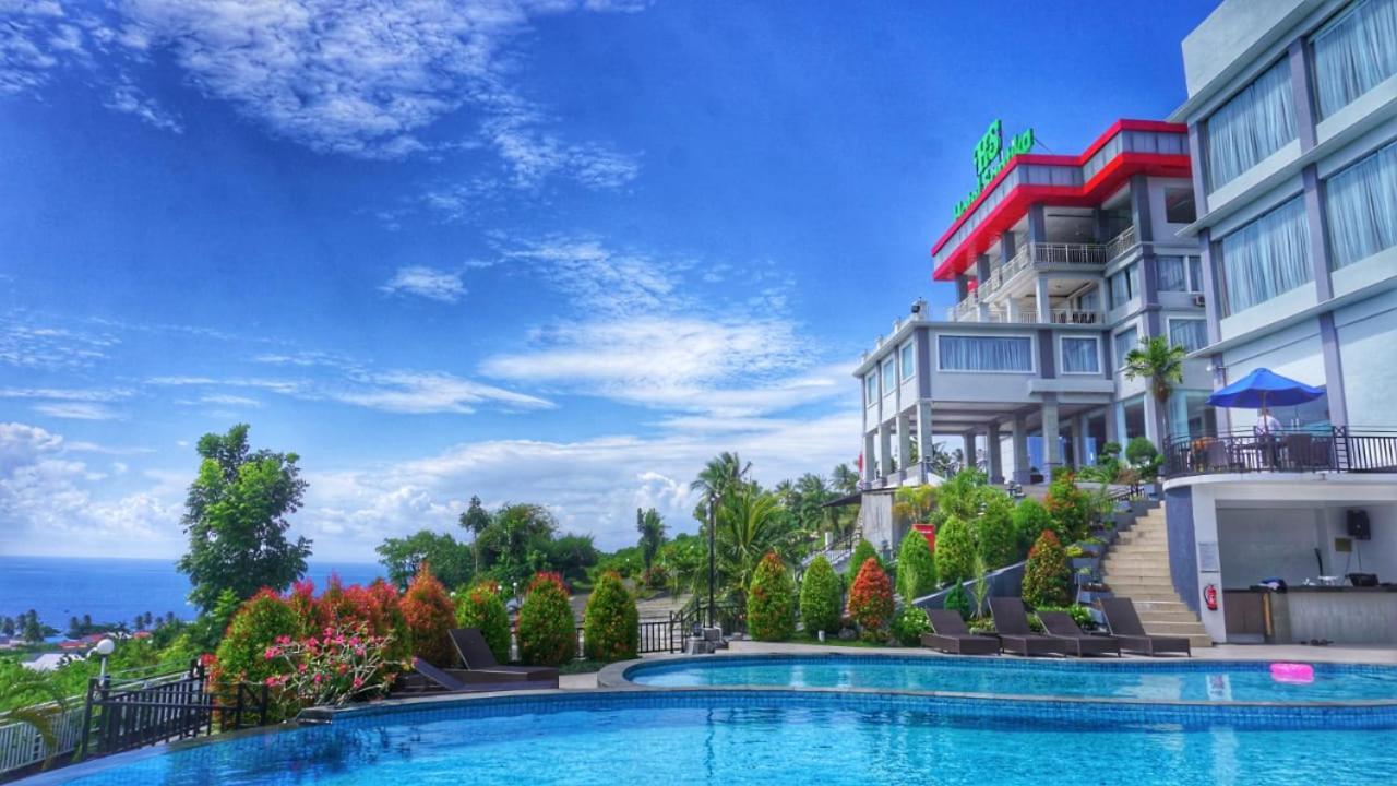 Hotel Santika Luwuk - Sulawesi Tengah Exterior foto